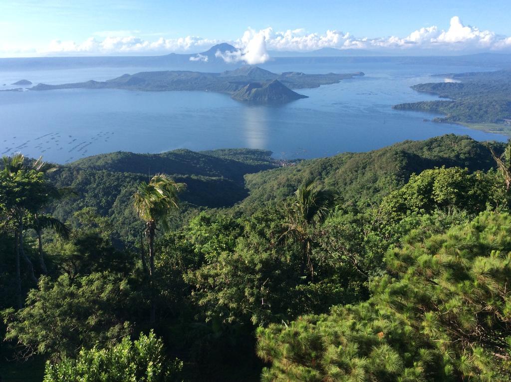 The Carmelence View Bed and Breakfast Tagaytay City Εξωτερικό φωτογραφία