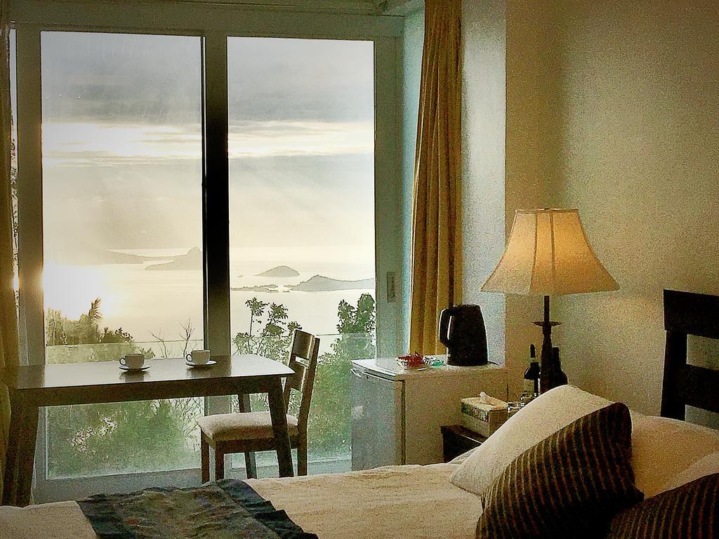 The Carmelence View Bed and Breakfast Tagaytay City Εξωτερικό φωτογραφία