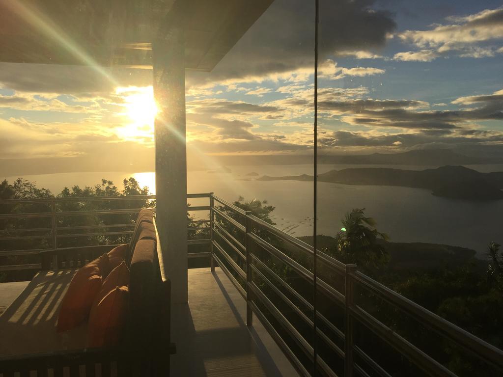 The Carmelence View Bed and Breakfast Tagaytay City Εξωτερικό φωτογραφία