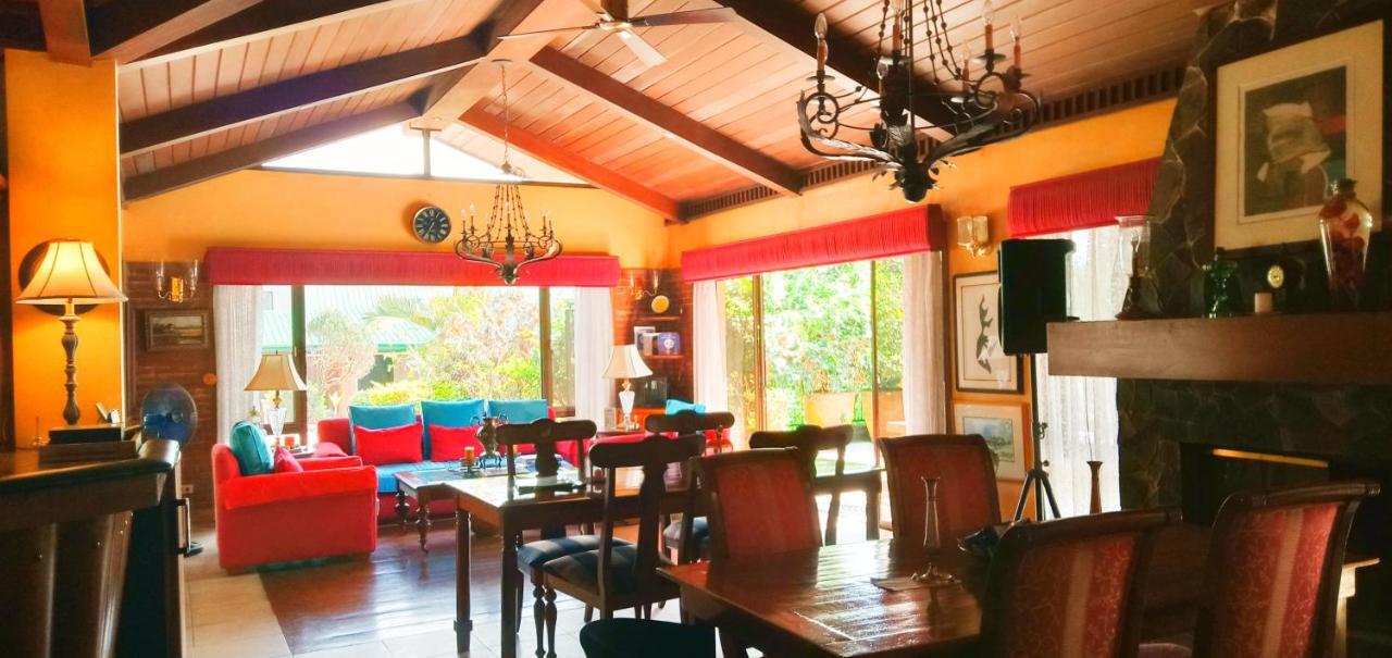 The Carmelence View Bed and Breakfast Tagaytay City Εξωτερικό φωτογραφία